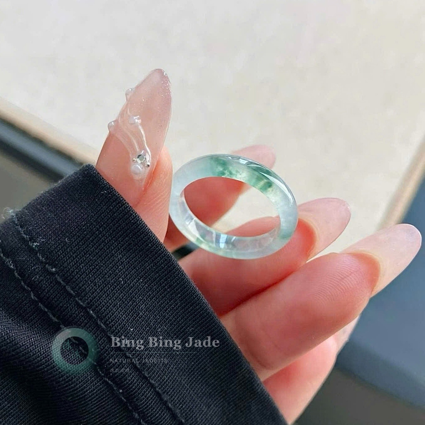 Moss Green Vein Jadeite Band