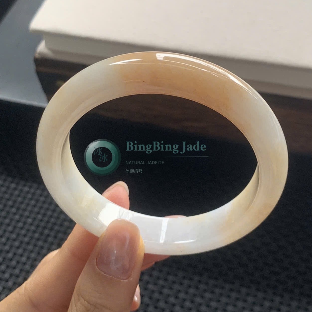 Warm Honey Veil over Creamy Glutinous Jadeite Bangle 56.8mm