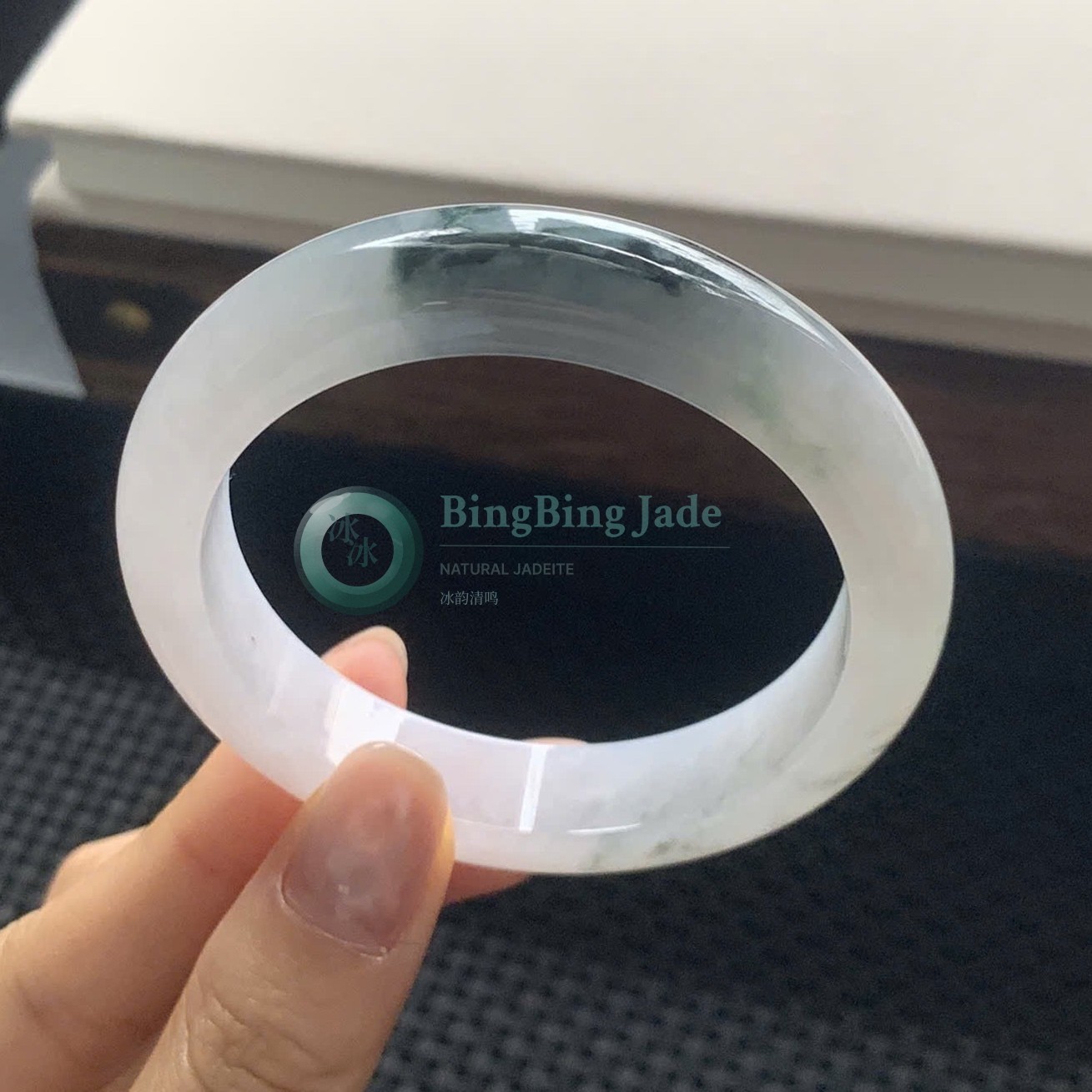 Ink-Wash Watercolor Floating Black/Dark Green Bangle 53mm