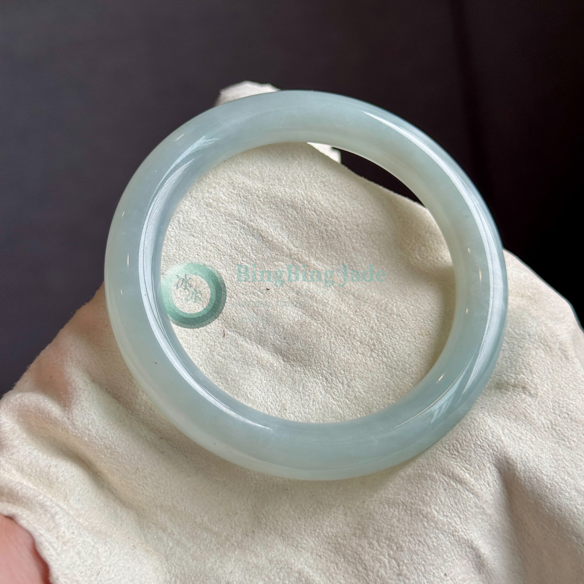 Aged Glow — Pale Celadon Round Bangle 54mm