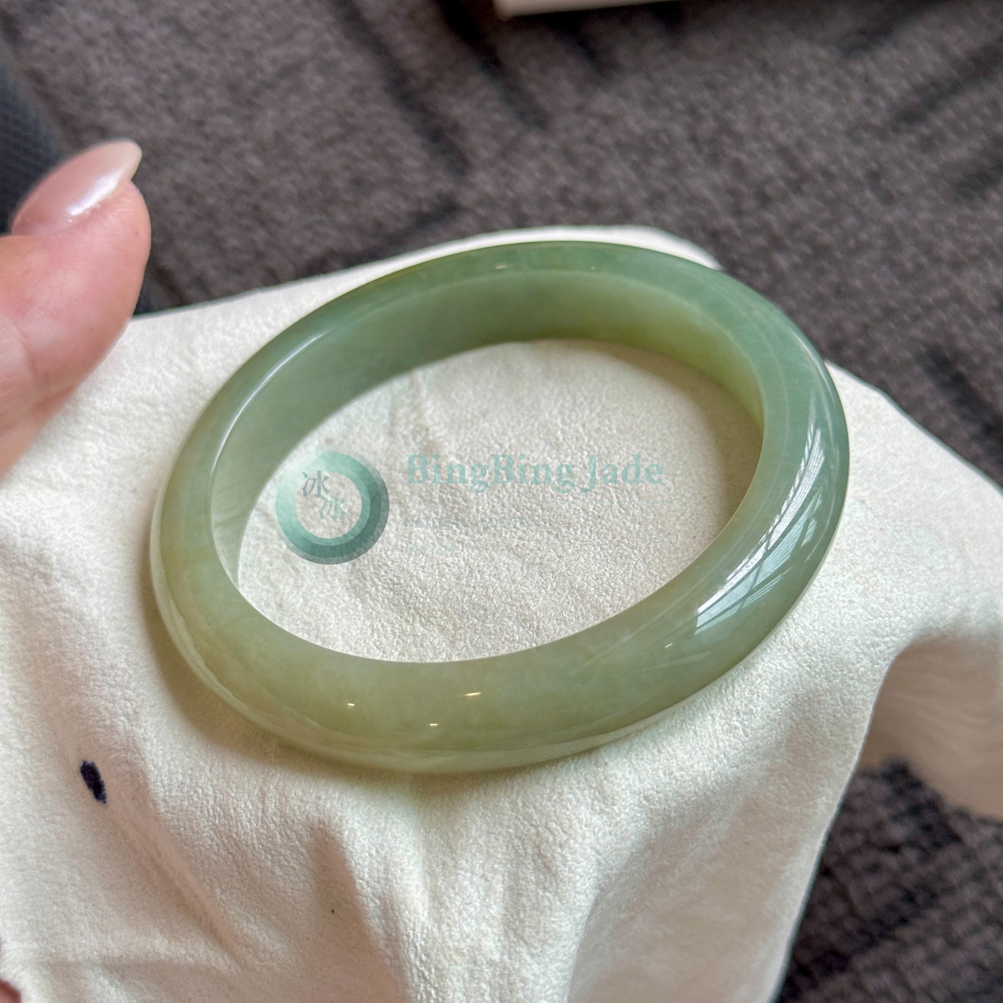 Soft Meadow Glow Jadeite Bangle 53.8mm