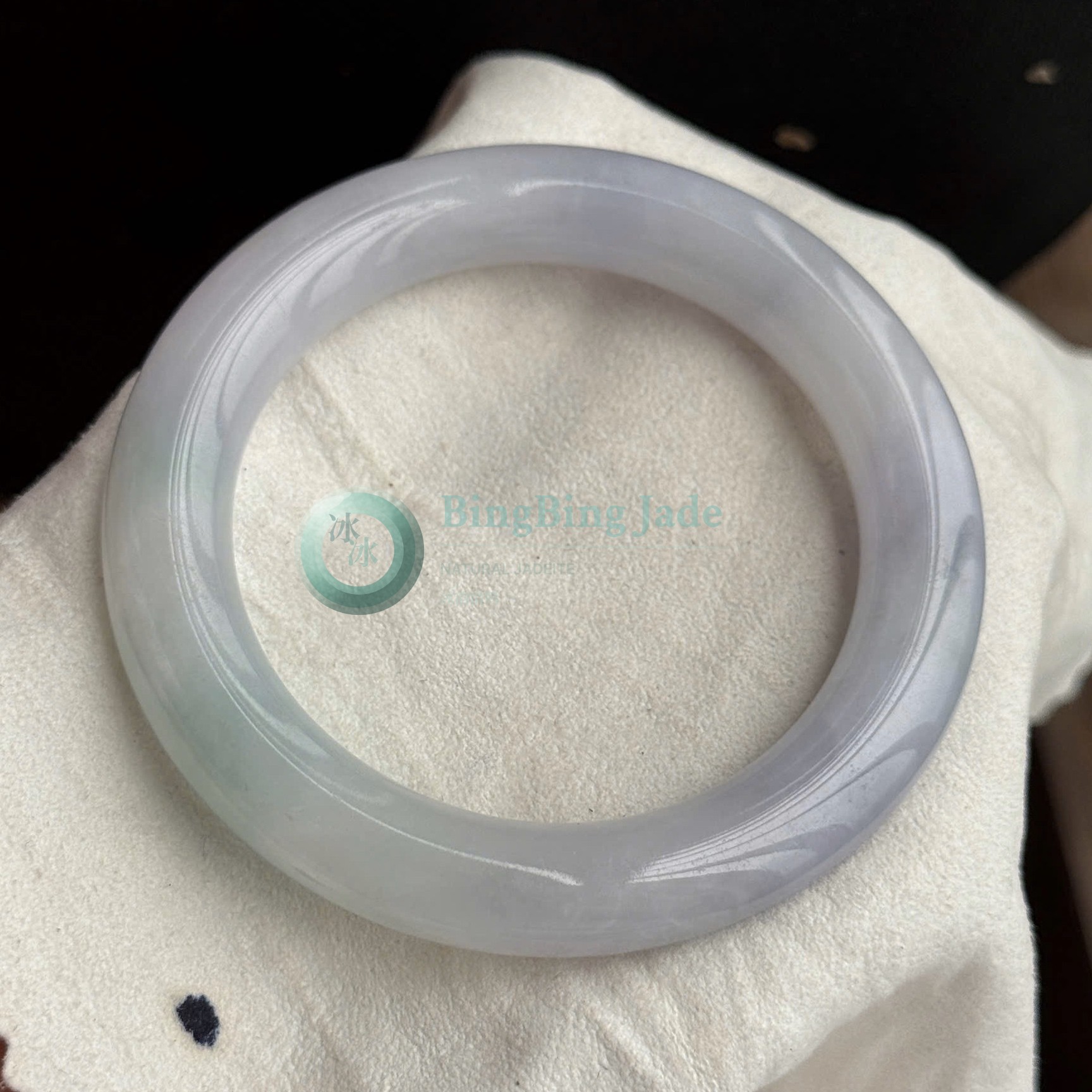 Icy Glutinous Lavender-Spring Bloom Jadeite Bangle 56mm