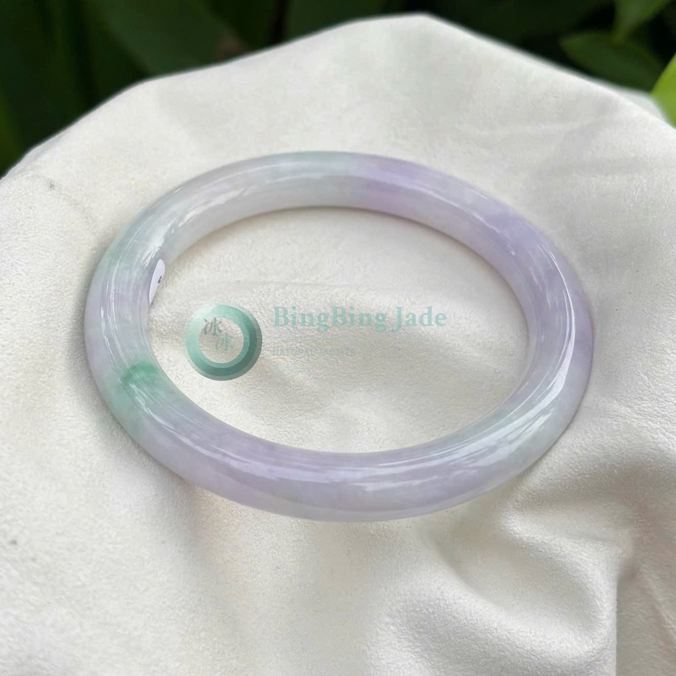 Lavender Mist with Vivid Green Kiss Monet — Round Bar Bangle 57mm