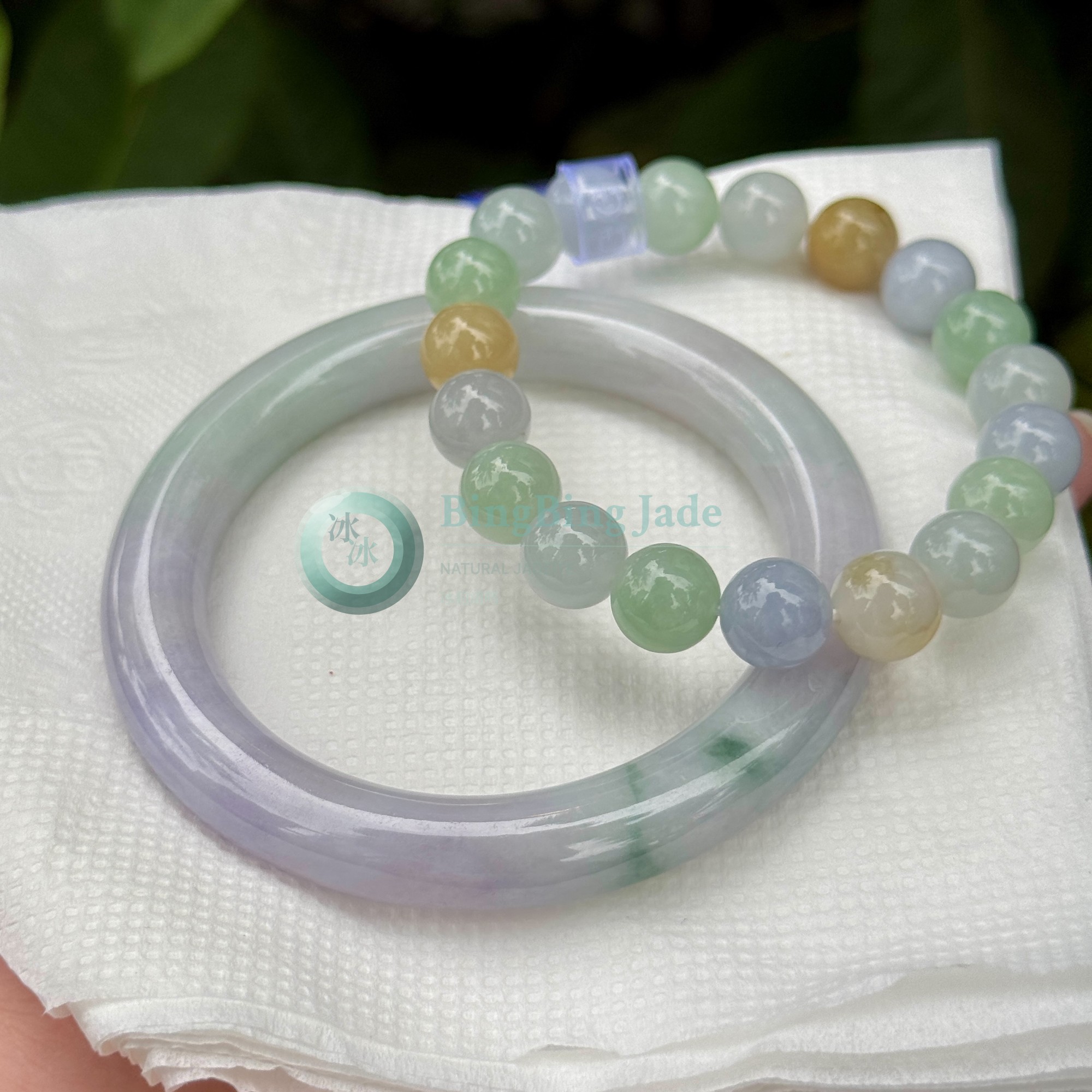 Lavender Mist with Floating Green Blush Bangle 54.7mm