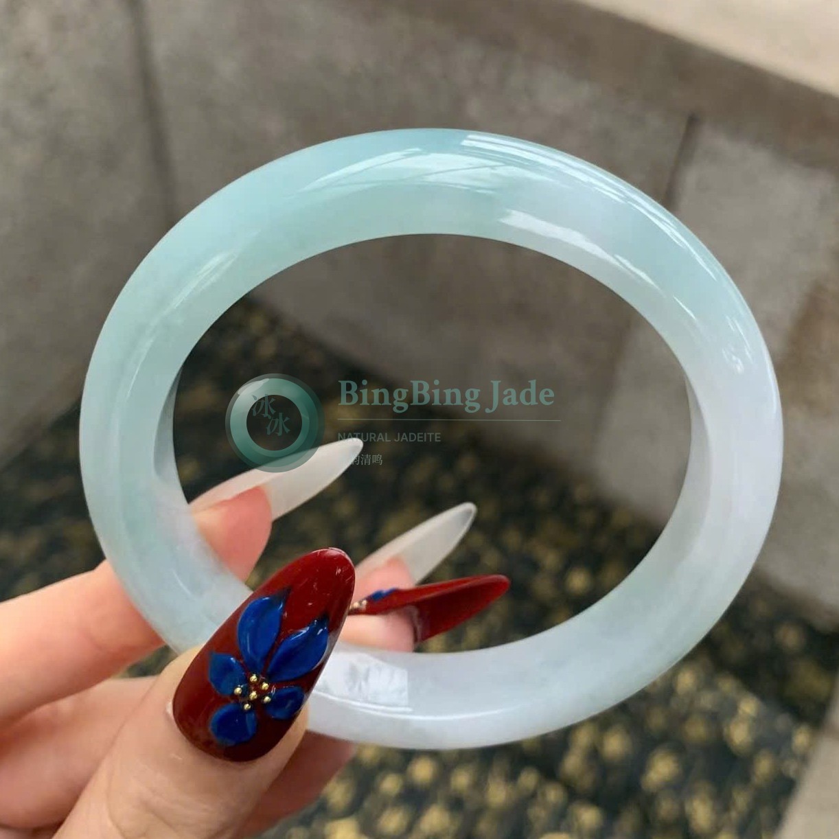 Pale Celadon Glow — Classic Bangle 57.7mm