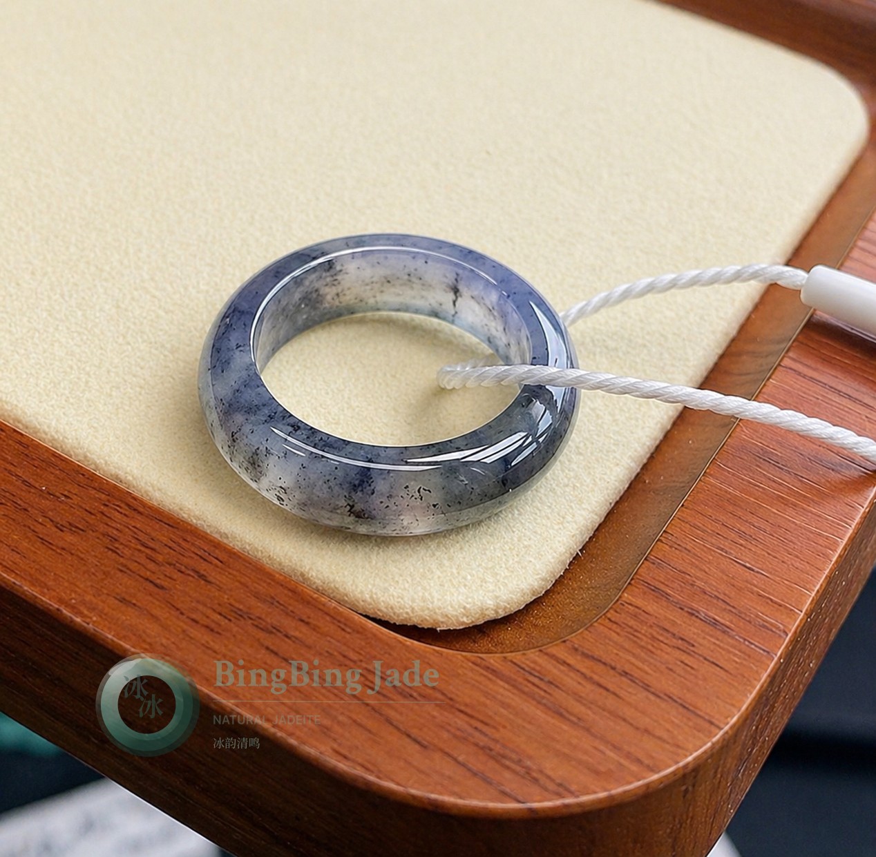 Misty Twilight Lavender-Grey Jadeite Ring 17.5mm (US 7 - 7.25)