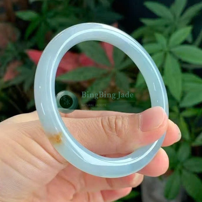 Icy Blue Jelly Bangle with Golden Kiss — 55.8mm