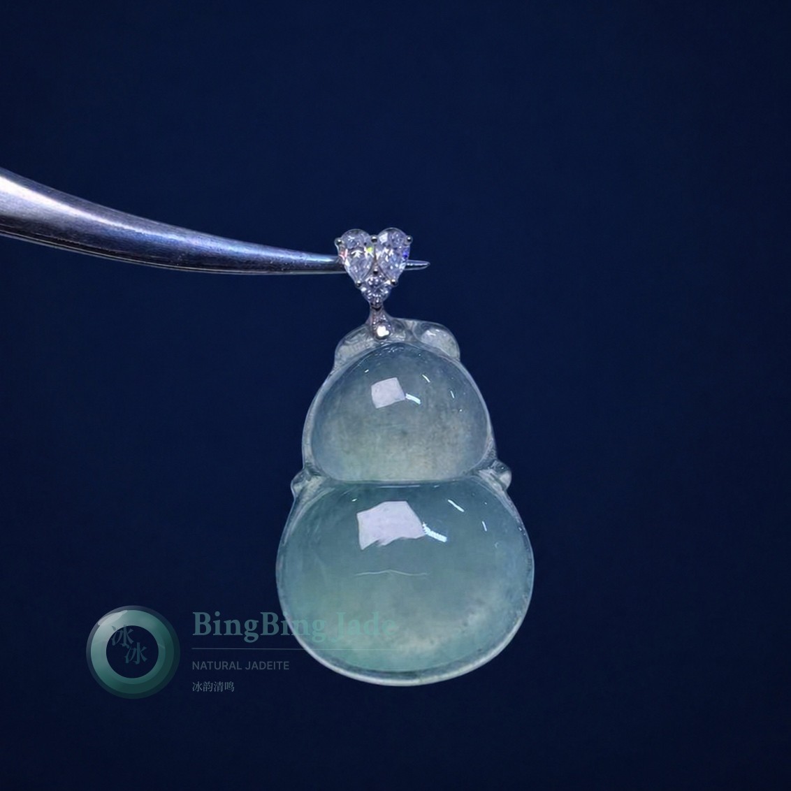 Icy Gourd Pendant with Heart-Shaped Diamond 18K Gold Bail — Luminous Aqua Translucency