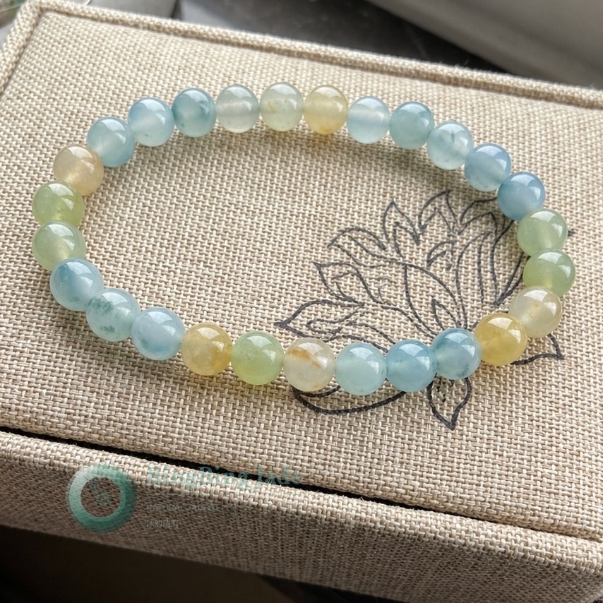Ocean & Honey Aquamarine-Toned Jadeite Bracelet 6.4mm