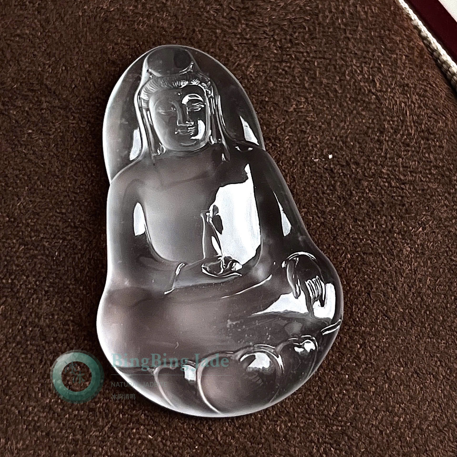 Glass-Body Guanyin Pendant — Crystalline Clarity with Ethereal Stillness