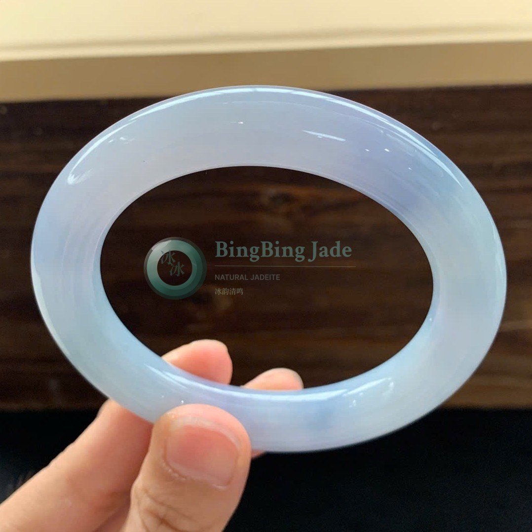 Lavender Veil Round Bangle with Blue Hue Size 57mm