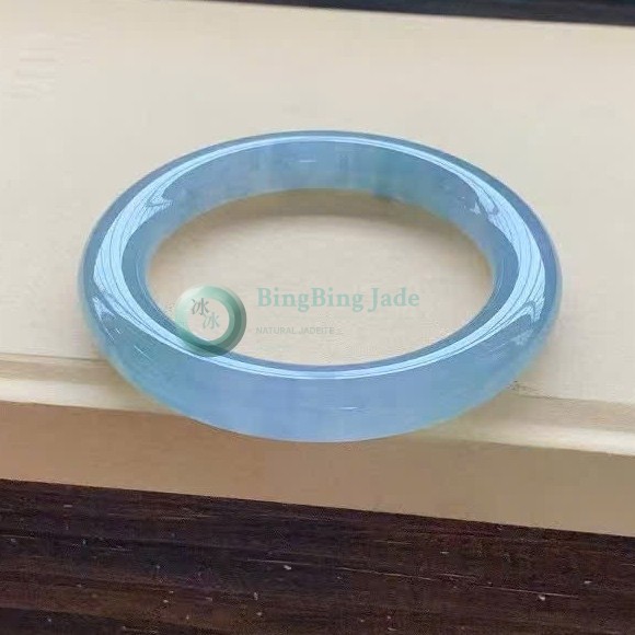 Luminous Icy Blue-Violet Starfield Bangle 57mm — Monet Dreaming