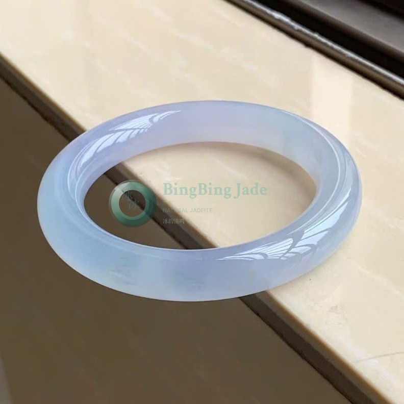 Icy Lavender Jelly Bangle 52.8mm — Soft Lilac Glow