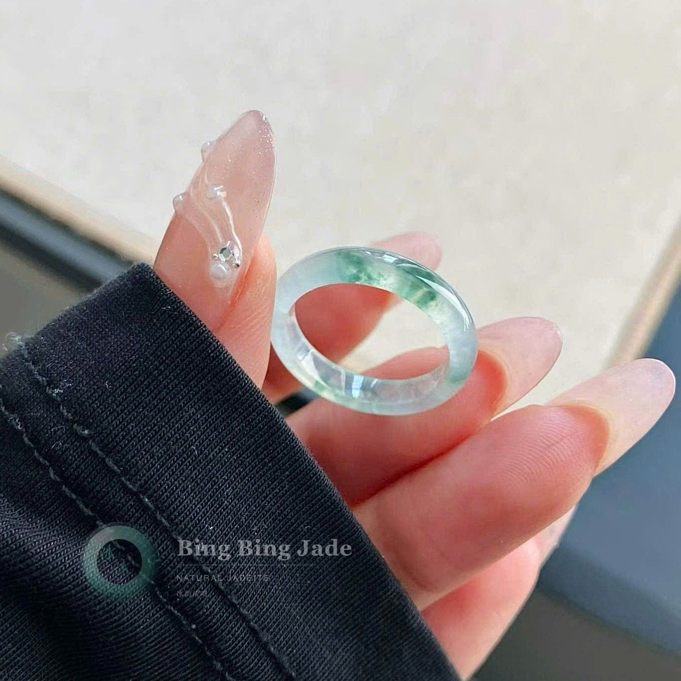 Moss Green Vein Jadeite Band