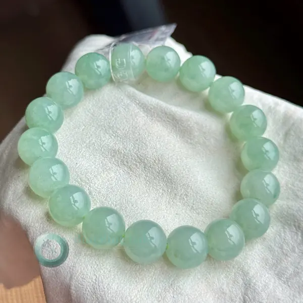 Grape-Green Jadeite Bead Bracelet 11mm — Cool Jelly Translucency