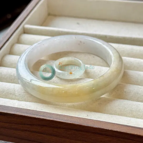 Honey-Kissed Jelly Bangle 59mm — Warm Amber Drift