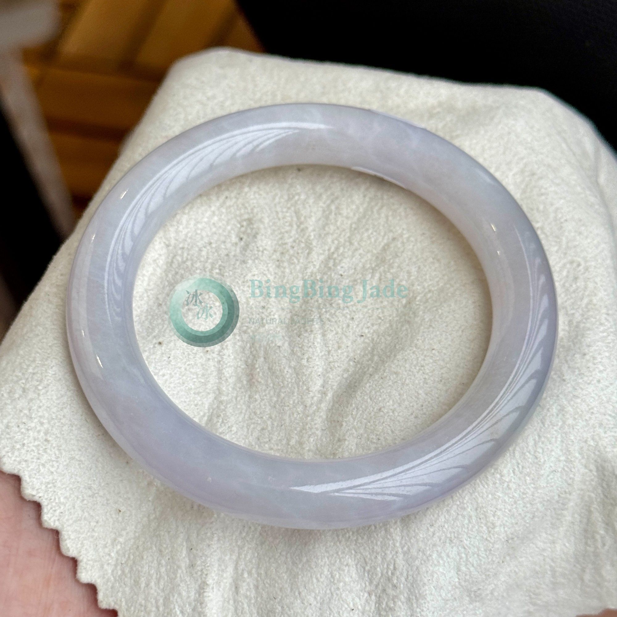 Pale Lilac Carved Jelly Bangle 55mm — Whispered Lavender with Feathered Motif