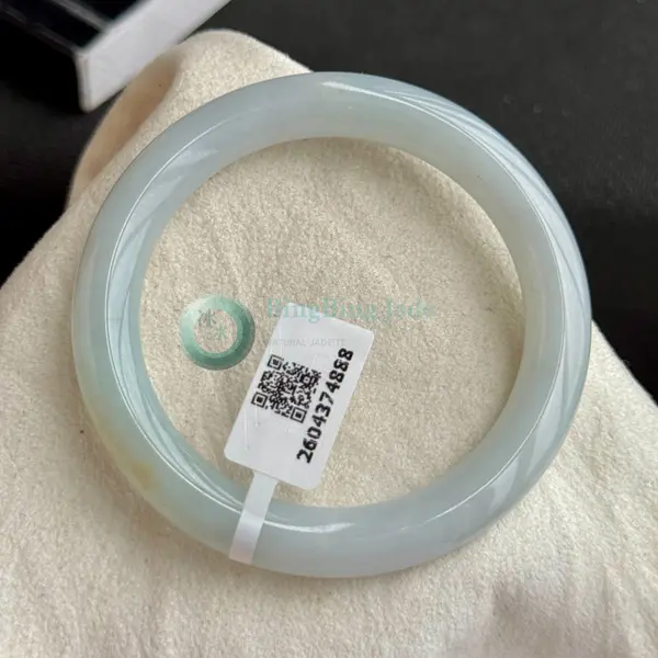 Pale Celadon Glow — Round Bangle 53mm