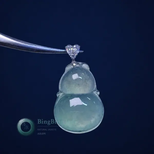 Icy Gourd Pendant with Heart-Shaped Diamond 18K Gold Bail — Luminous Aqua Translucency