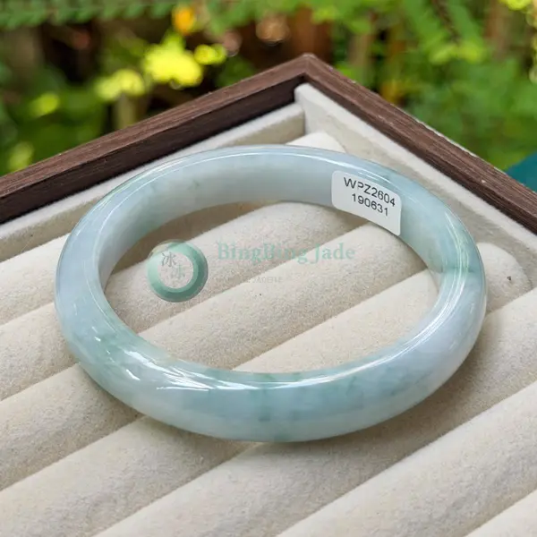 Floating Teal Blossoms on Icy Mist Bangle 58.7mm