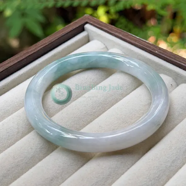 Floating Green Blossoms in Icy Jelly — Round Bangle 54.9mm