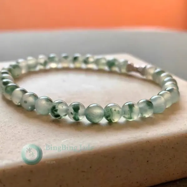 Icy Floating Moss Jadeite Bead Bracelet 5mm — Silver Bow Accent