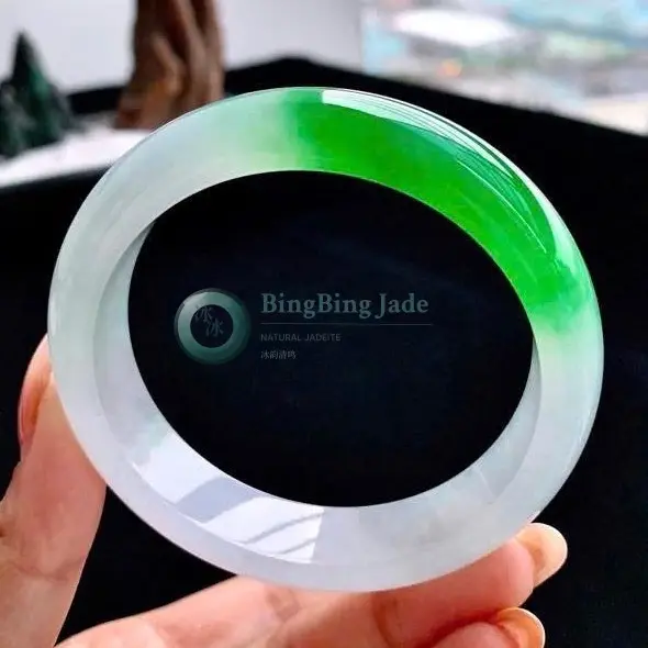 Icy White with Vivid Emerald Splash Bangle 57.8mm