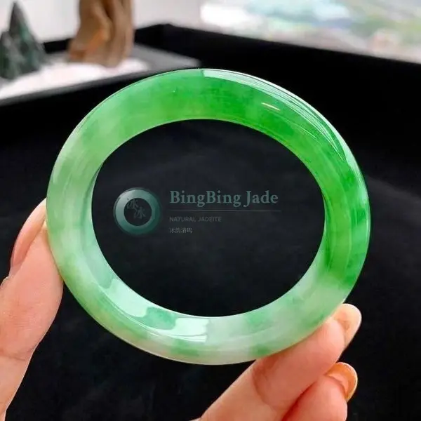 Vivid Spring Green with High Translucent Base Bangle 52mm