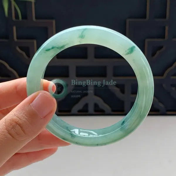 Spring Mist with Floating Emerald Veins — Round Bangle 51mm