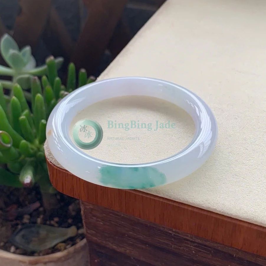 Icy Moonlight Bangle with Floating Emerald Kiss 53mm