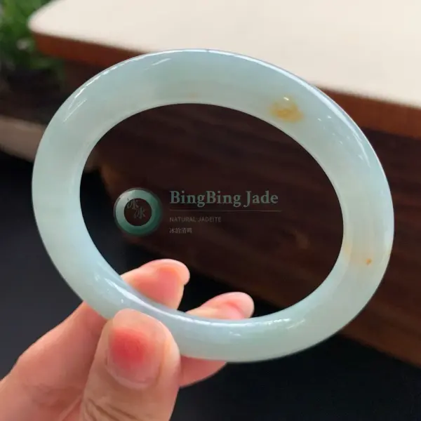Soft Blue-Green Jelly Bangle with Honey Kiss 52mm