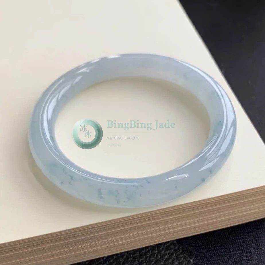 Icy Lavender-Blue Mist Round Bangle 51.9mm