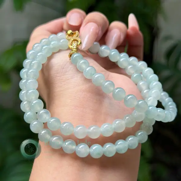 Pastel Emerald Icy Jadeite Beaded Necklace with Gold Clasp