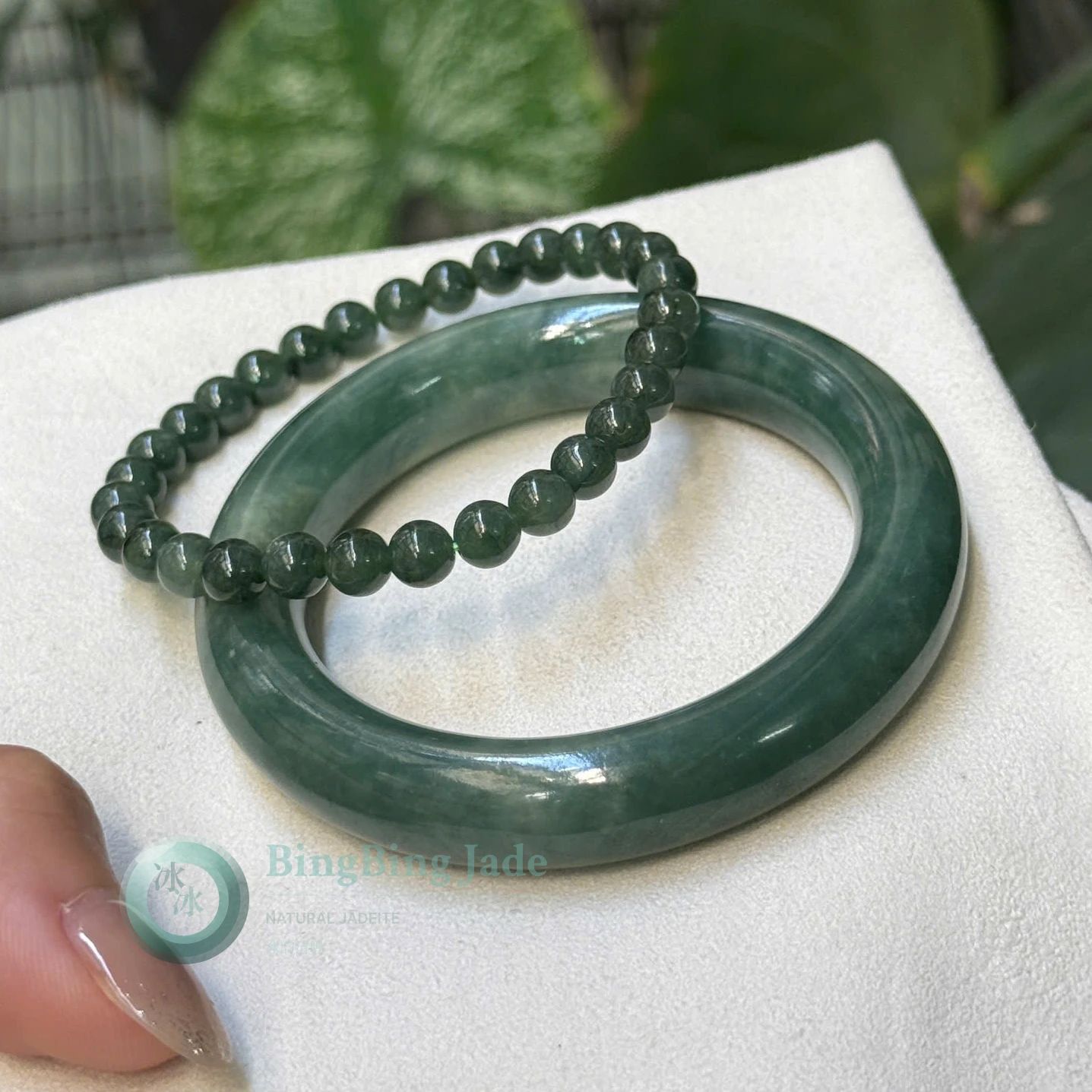 Deep Olive Oil-Green Glutinous Jadeite Bangle Set 51mm
