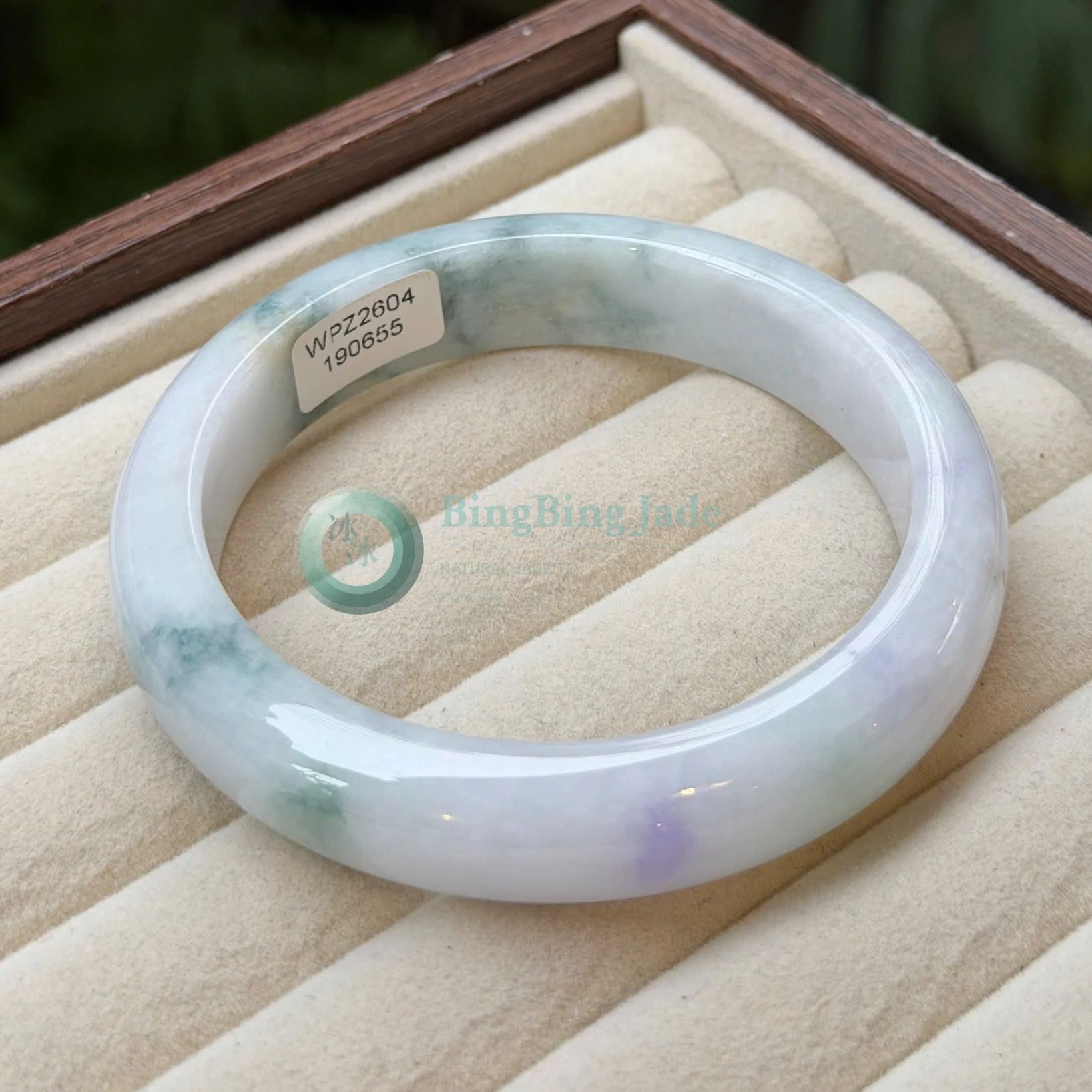 Lavender Mist with Floating Green — Jadeite Bangle 58mm