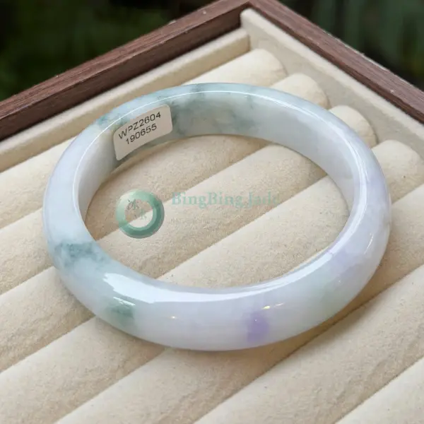Lavender Mist with Floating Green — Jadeite Bangle 58mm