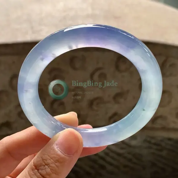 High Icy Lavender Bloom Round Bangle 54mm