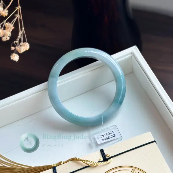Blue Mist with Quiet Grey Undertone Bangle 53.5mm