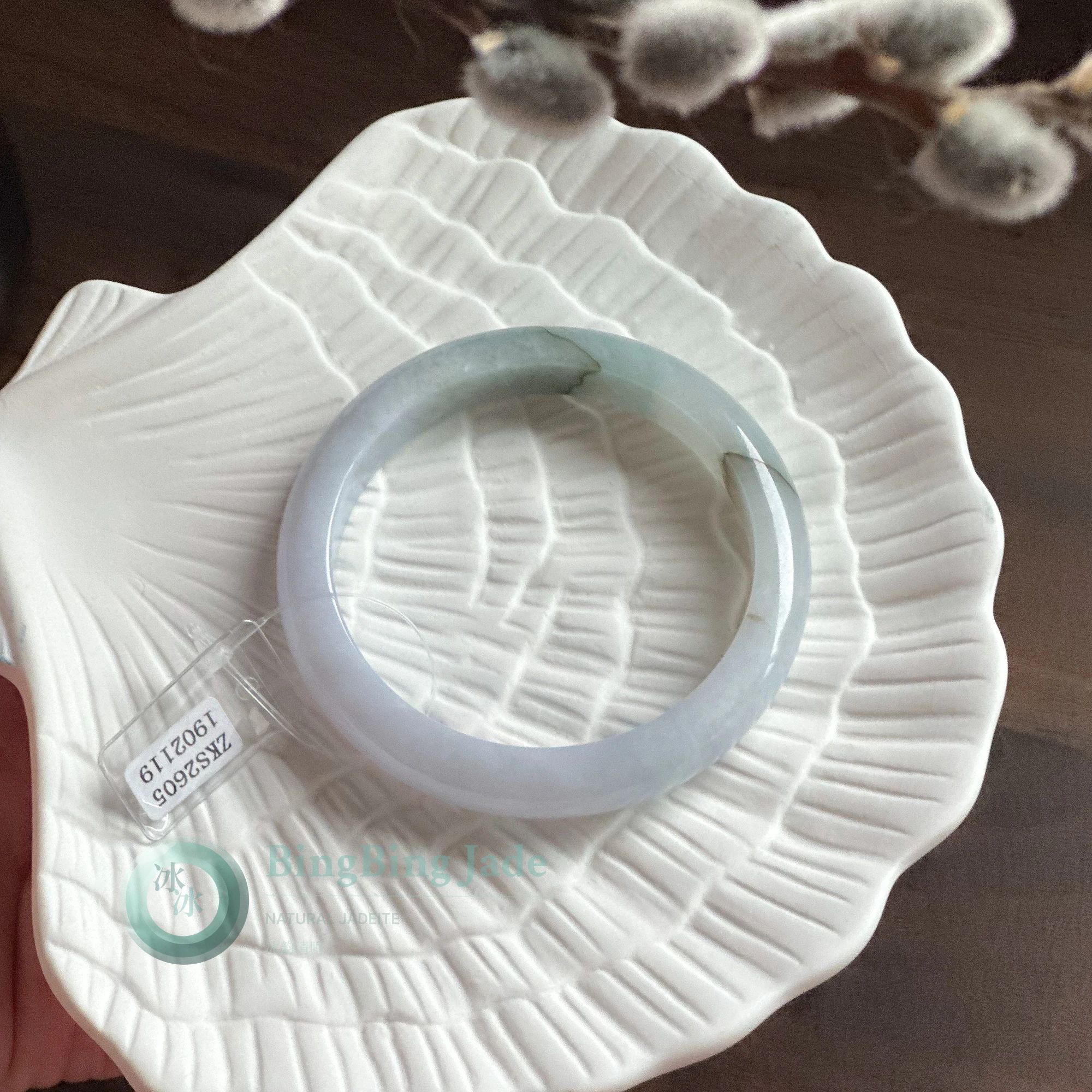 Quiet Mist with Subtle Green Drift — Jadeite Bangle 54.7mm