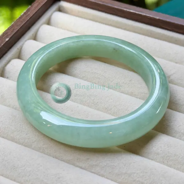 Fresh Apple Green Jelly Bangle 54mm — Full Glow, Plump and Luminous