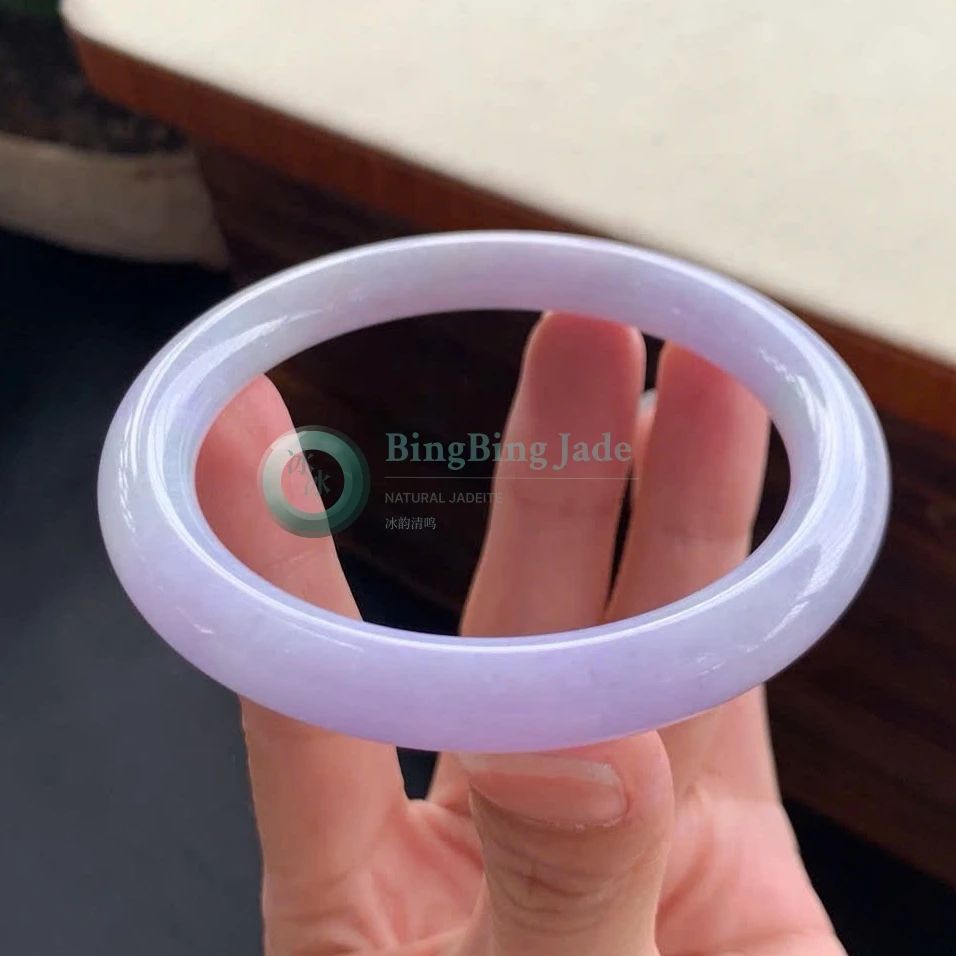 Lavender Mist Jelly Bangle 59mm — Soft Lilac Glow