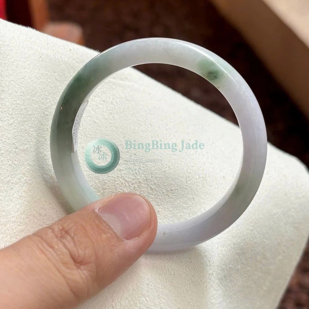 Lavender Mist with Amber Trace — Narrow Jadeite Bangle 50.8mm