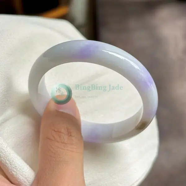 Lavender Drift on Milky Ice — Bangle 55.3mm
