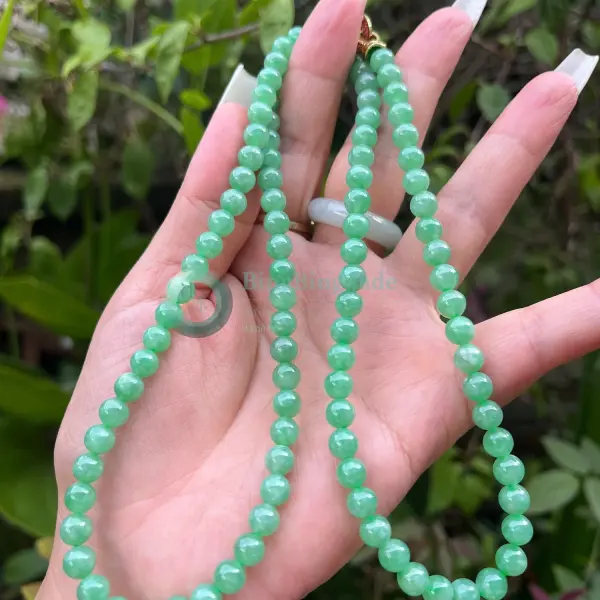 Apple Green Glutinous-to-Jelly Jadeite Bead Necklace 6.5mm