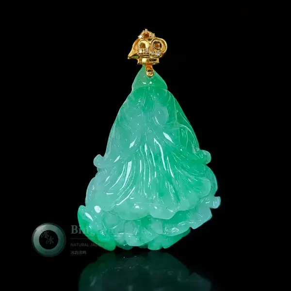 Luminous Spring Green Jadeite Cabbage Pendant — Wealth & Prosperity Carving