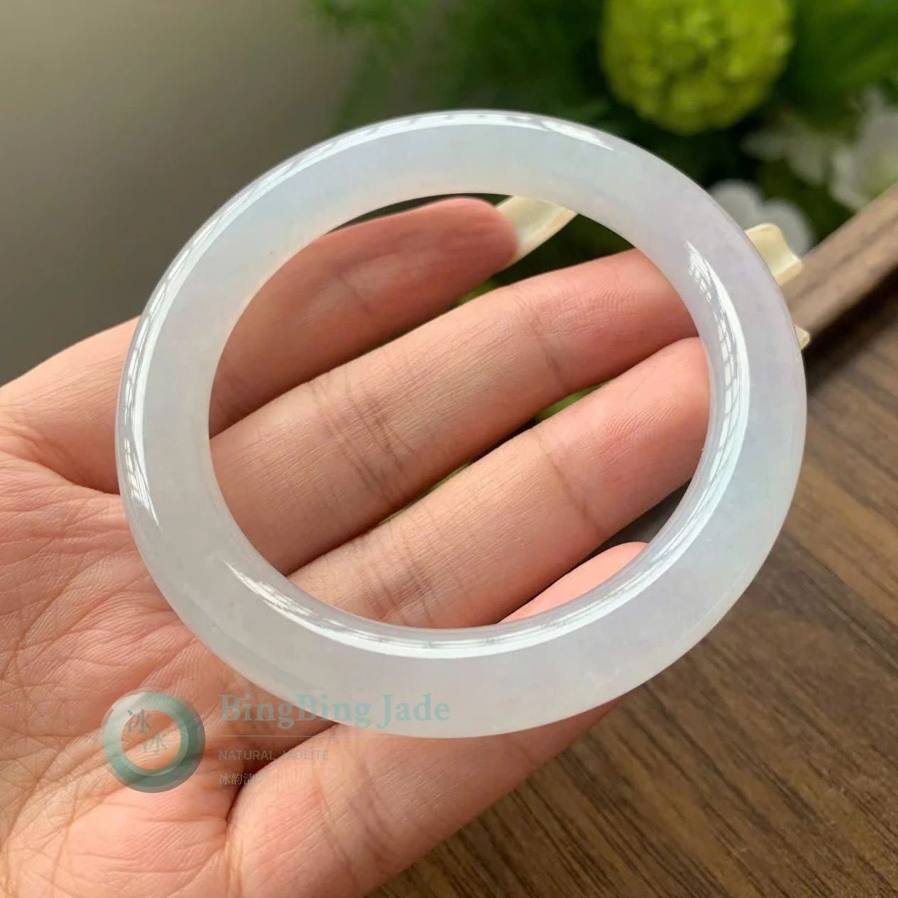 Icy Moonlight Veil with Ethereal Glow Round Bangle 52.6mm