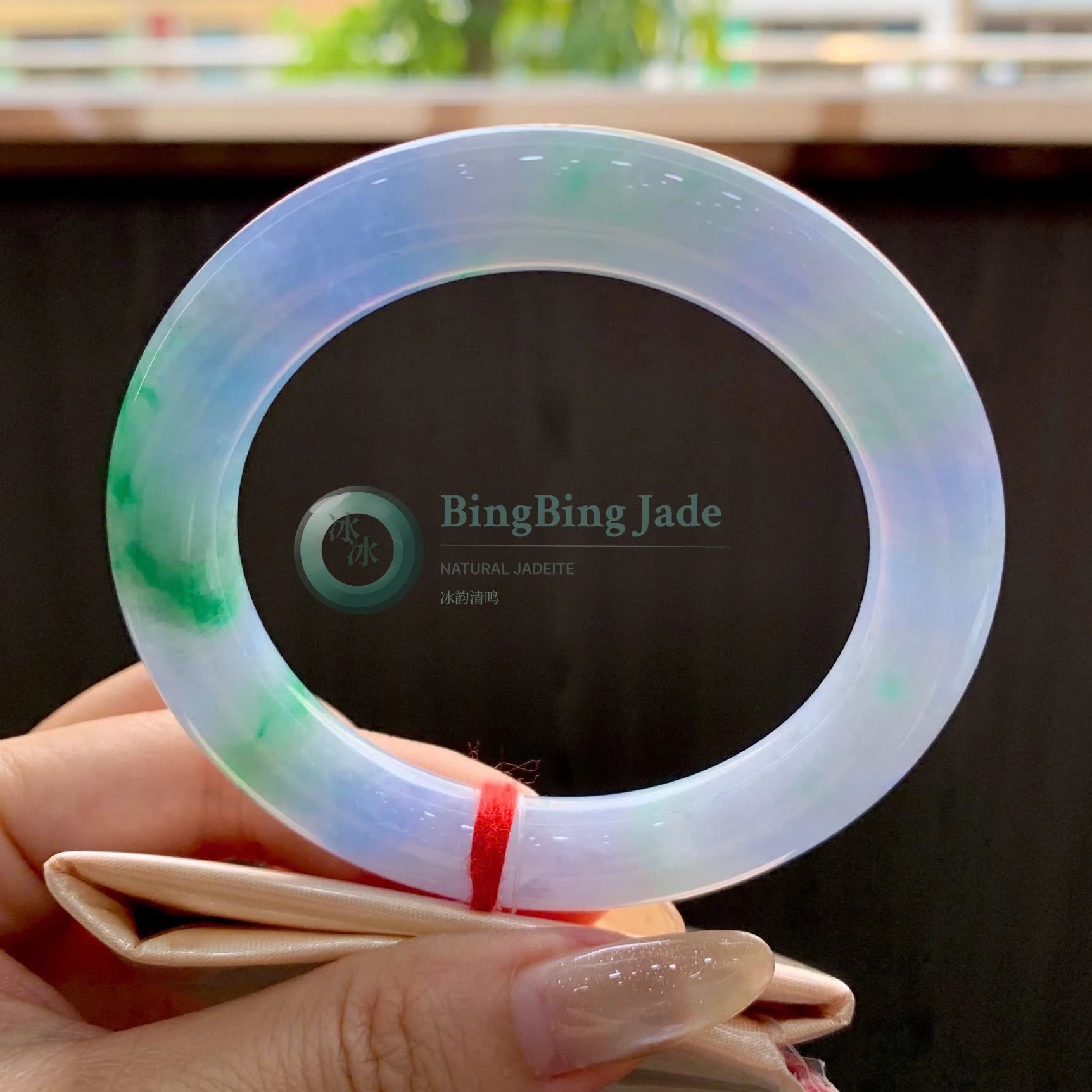 Candy Lavender Float with Emerald Blooms — Round Bangle 54mm