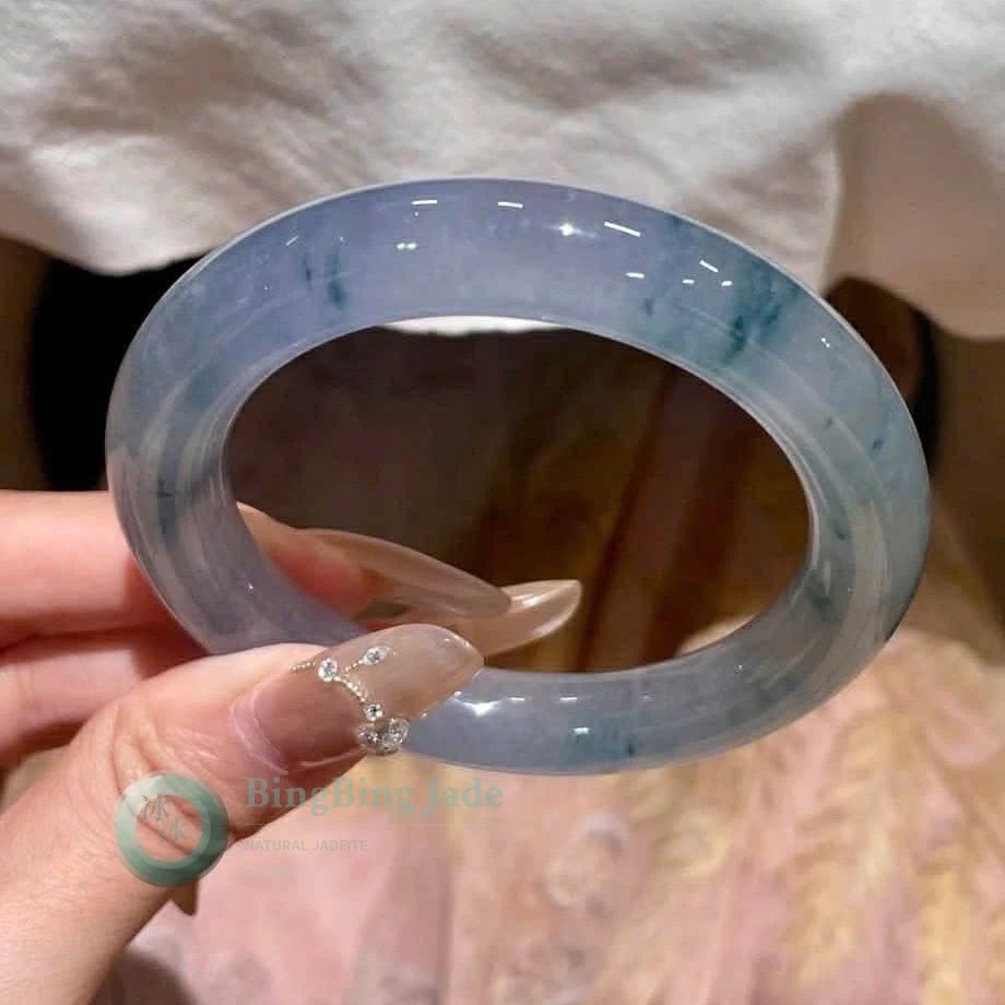 Icy Lavender-Blue Monet Bangle 53.7mm