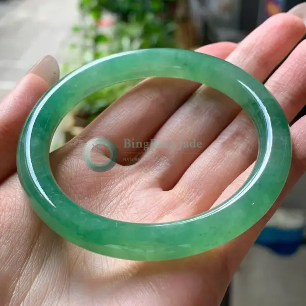 Vivid Spring Green Round Bangle 54.7mm — Lush Saturation with Gentle Glow