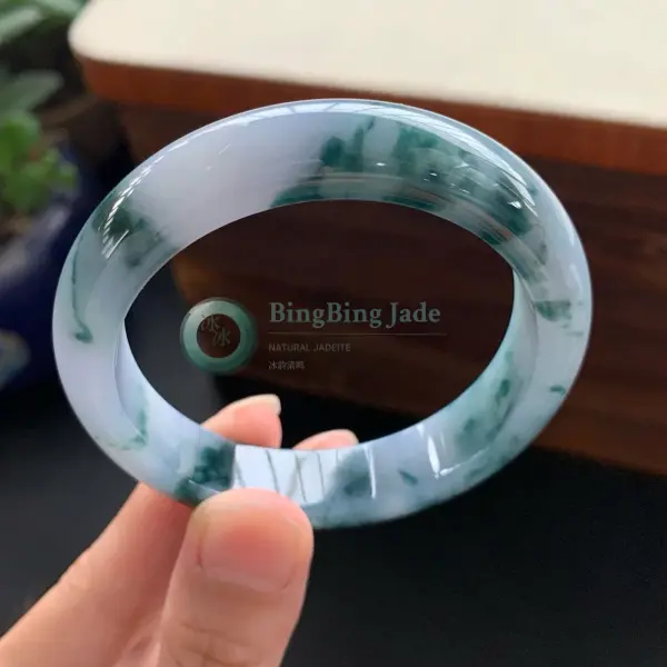 Lavender with Floating Emerald Clusters Bangle 53mm
